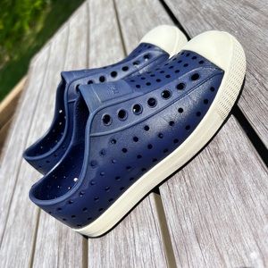Children’s Natives size 11-Navy